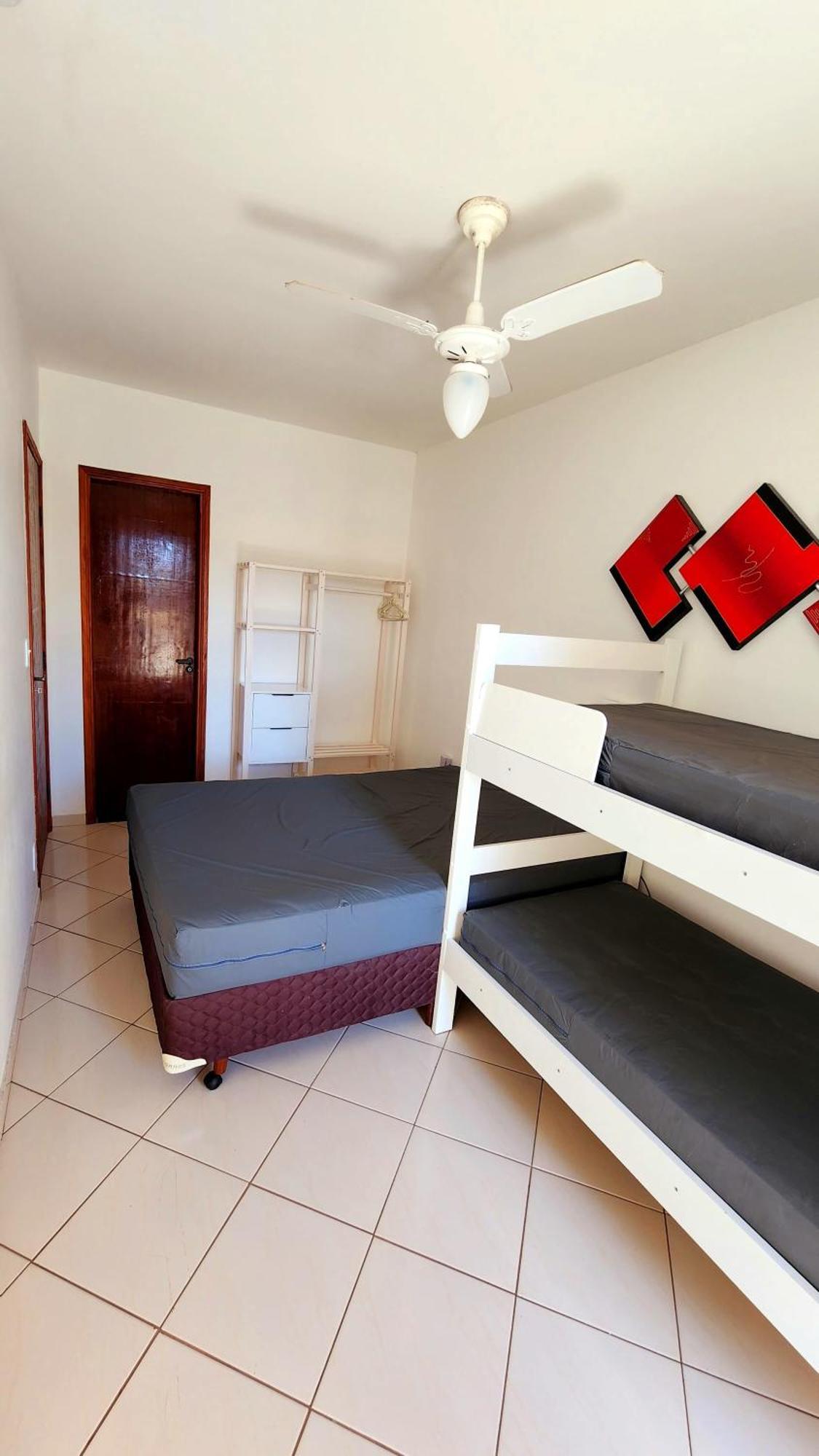 Grande 100 Metros Da Otima Localizacao *
